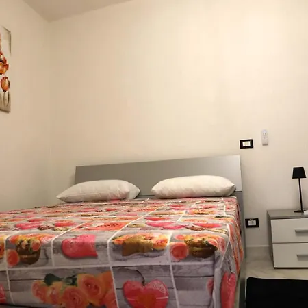 Lo scarrozzo room-2